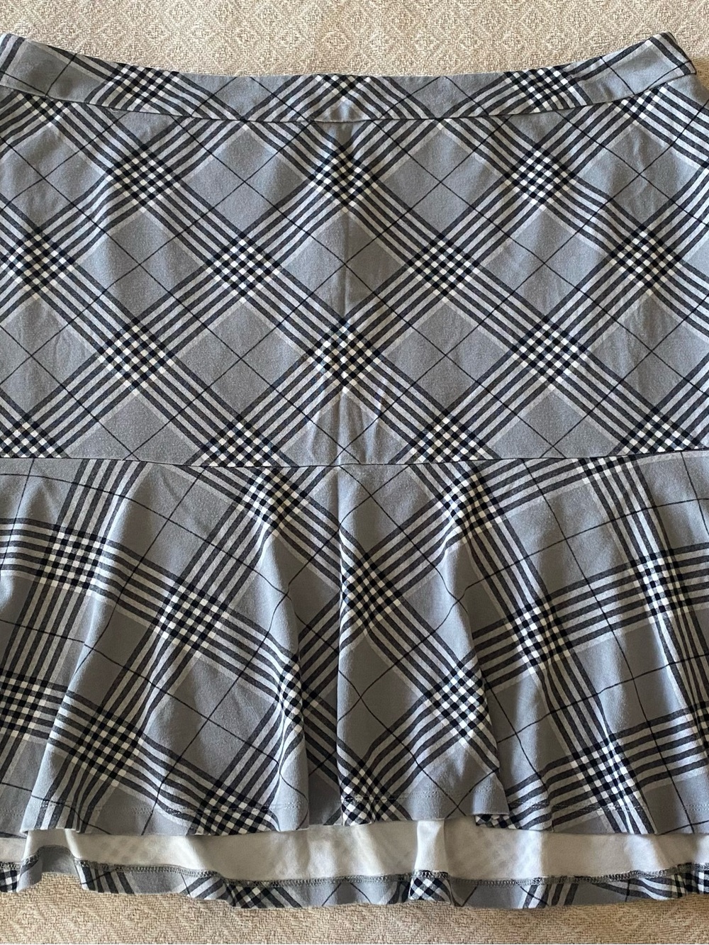 Cato Women’s Plaid Flared Mini Skirt in Gray and Black Plus size 24W